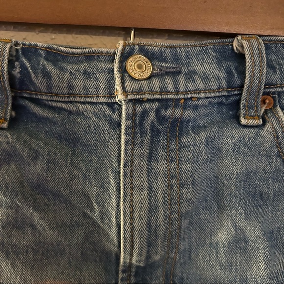 Abercrombie & Fitch 4" Mom Short High Rise Size 29/8 Distressed Denim Casual - Picture 6 of 7